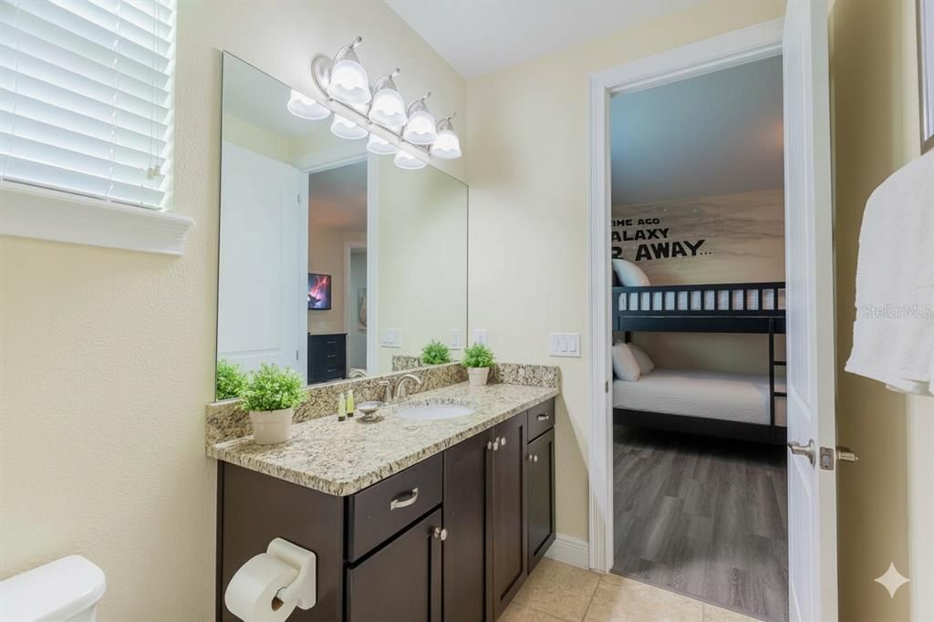 En Venta: $729,000 (8 camas, 8 baños, 4066 Pies cuadrados)