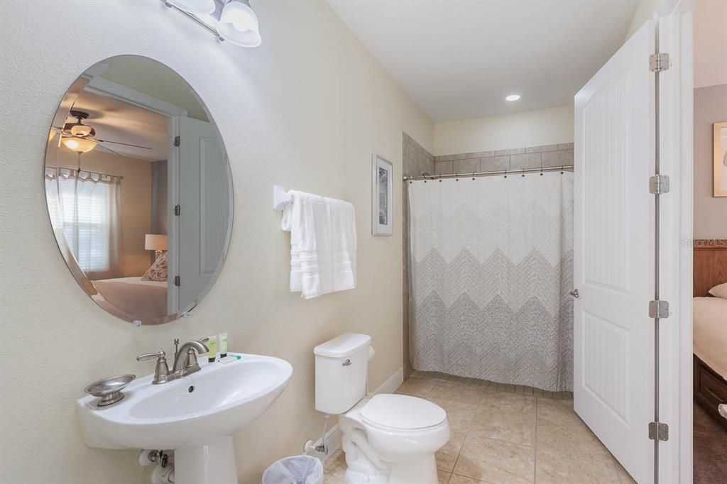 En Venta: $729,000 (8 camas, 8 baños, 4066 Pies cuadrados)