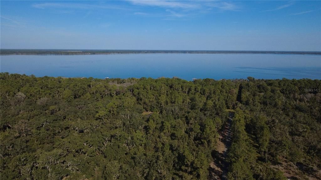 待售: $135,000 (4.42 acres)