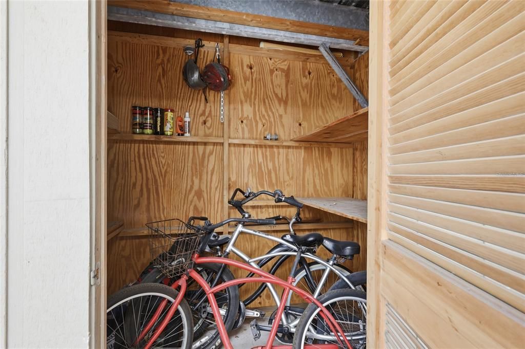 For Sale: $399,000 (2 beds, 2 baths, 1151 Square Feet)