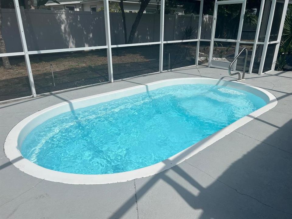 For Rent: $3,300 (3 beds, 2 baths, 1490 Square Feet)