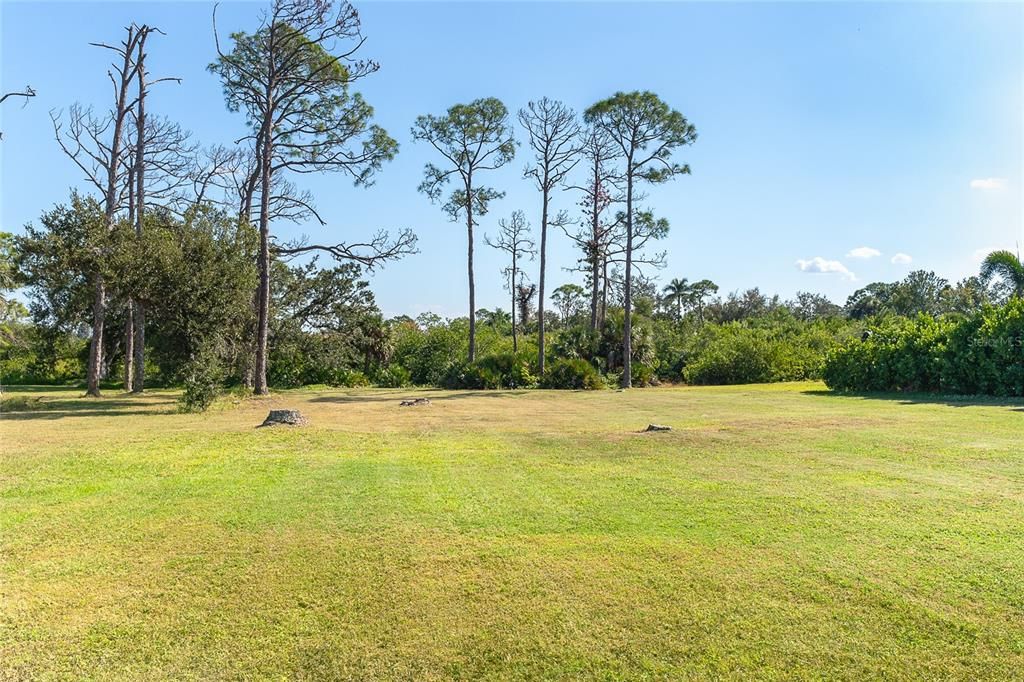 На продажу: $239,000 (0.38 acres)