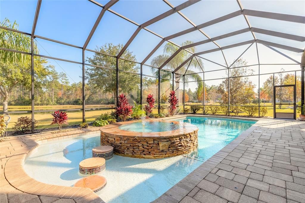 En Venta: $749,000 (3 camas, 3 baños, 2692 Pies cuadrados)