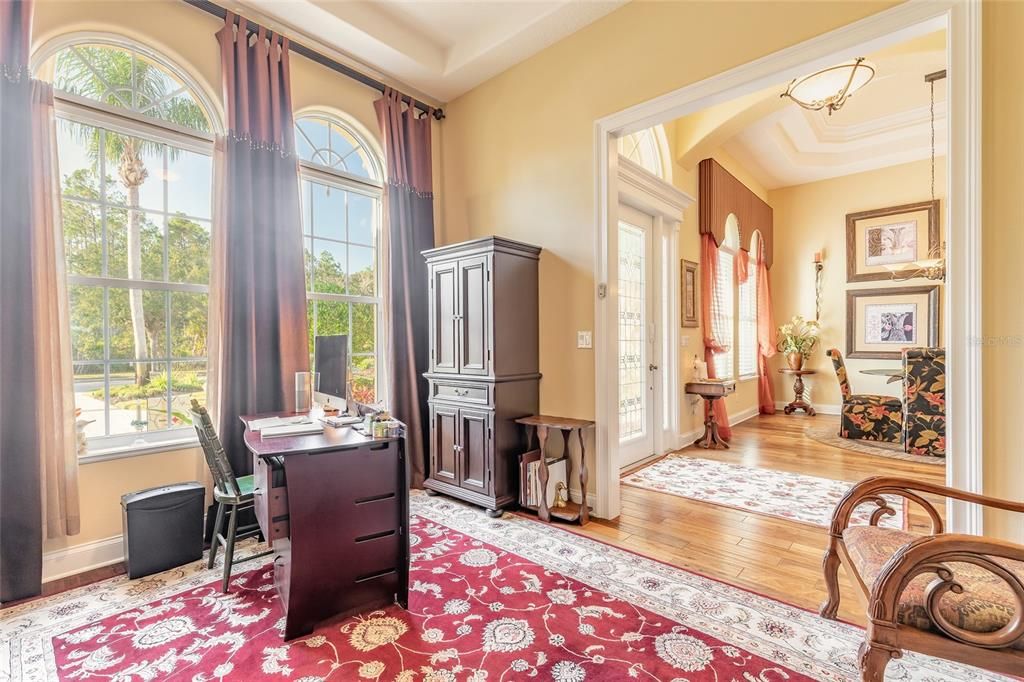 En Venta: $749,000 (3 camas, 3 baños, 2692 Pies cuadrados)