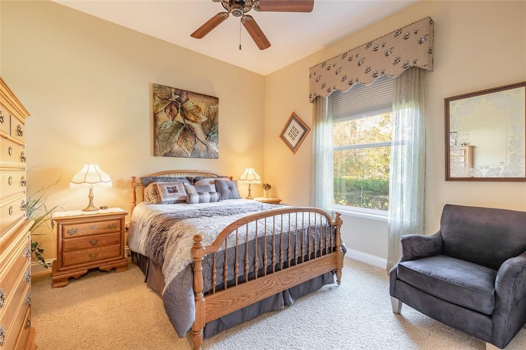 En Venta: $749,000 (3 camas, 3 baños, 2692 Pies cuadrados)