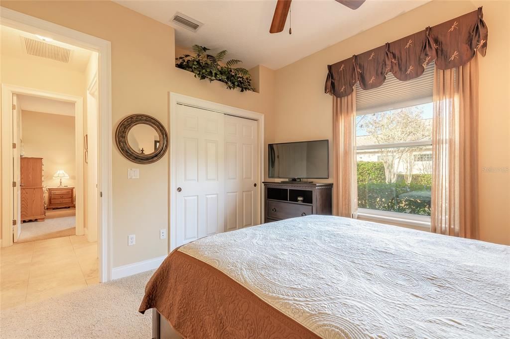 En Venta: $749,000 (3 camas, 3 baños, 2692 Pies cuadrados)