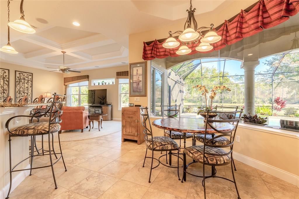 En Venta: $749,000 (3 camas, 3 baños, 2692 Pies cuadrados)