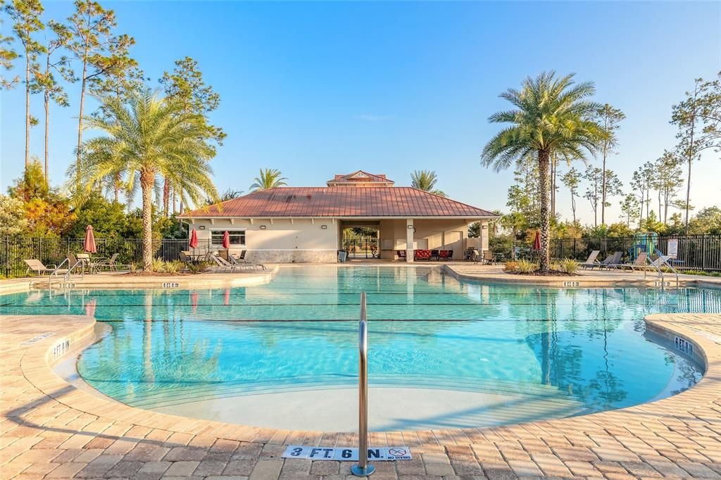 En Venta: $749,000 (3 camas, 3 baños, 2692 Pies cuadrados)