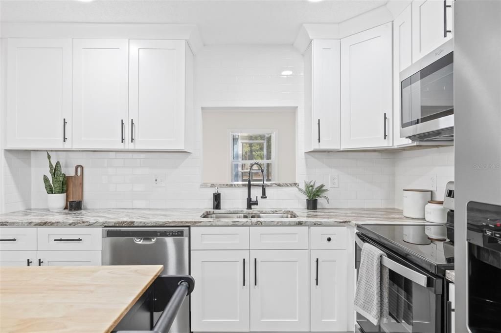 出租: $2,800 (4 贝兹, 2 浴室, 1731 平方英尺)