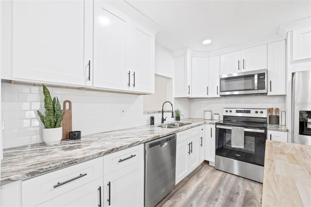 出租: $2,800 (4 贝兹, 2 浴室, 1731 平方英尺)