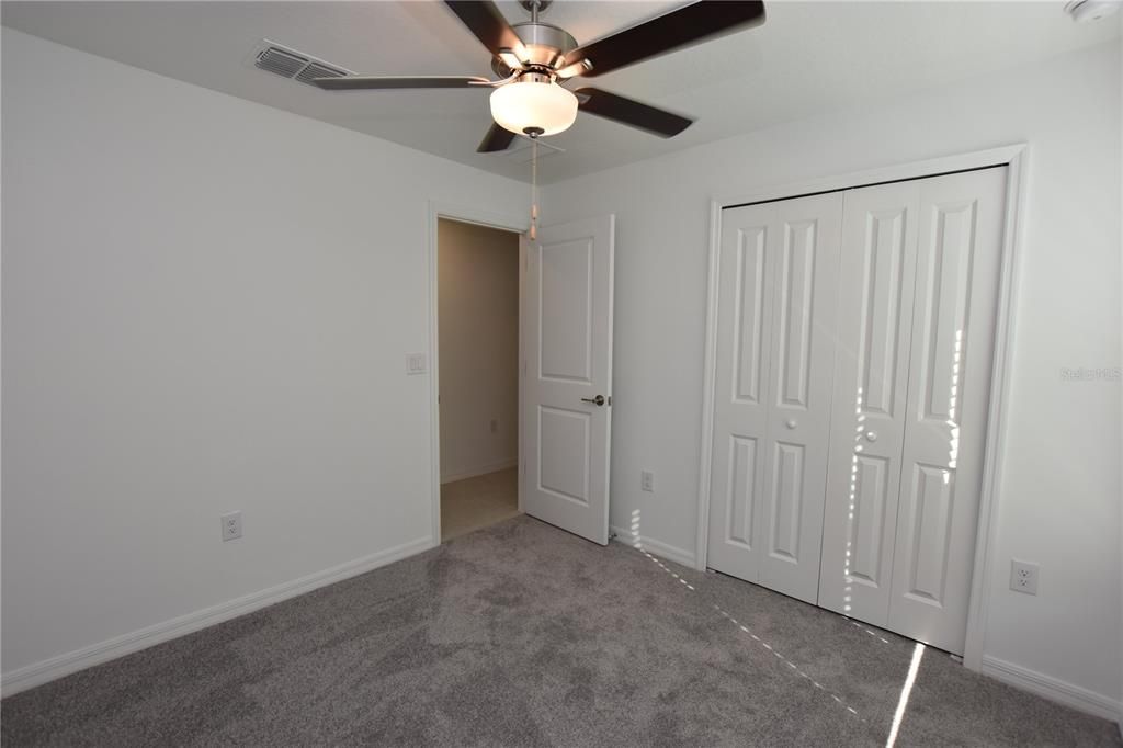 For Rent: $2,060 (4 beds, 2 baths, 1936 Square Feet)