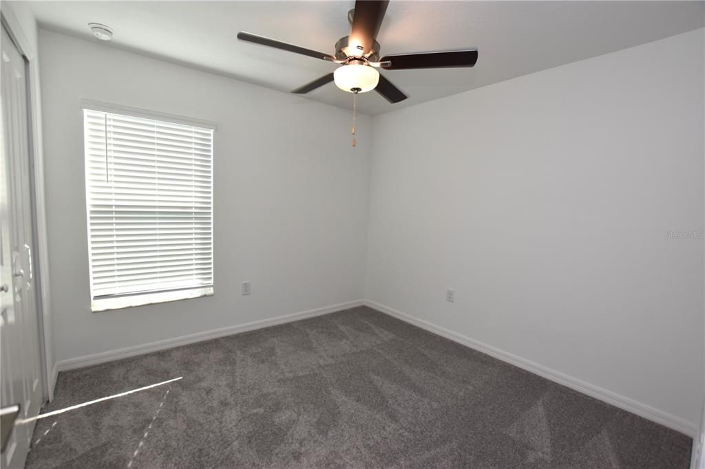 For Rent: $2,060 (4 beds, 2 baths, 1936 Square Feet)