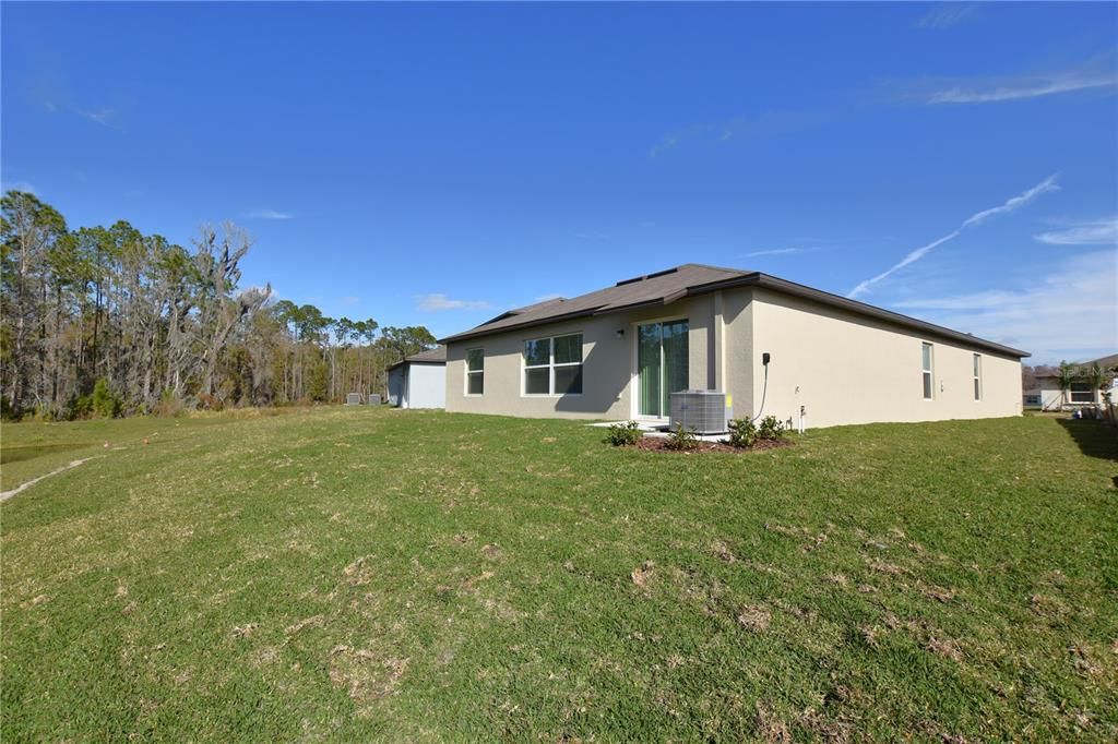 For Rent: $2,060 (4 beds, 2 baths, 1936 Square Feet)