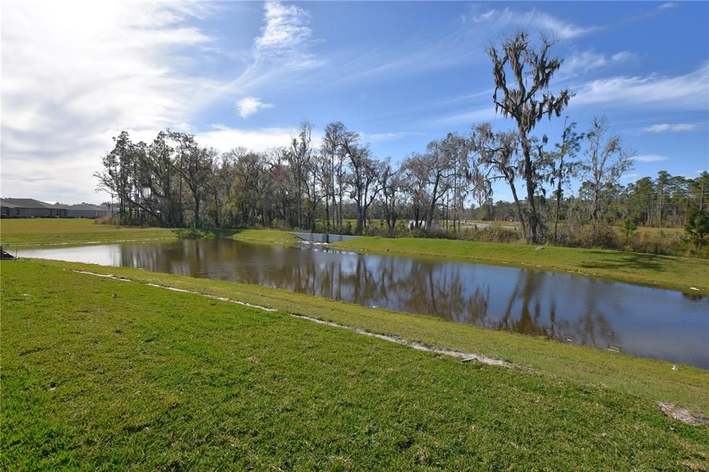 For Rent: $2,060 (4 beds, 2 baths, 1936 Square Feet)