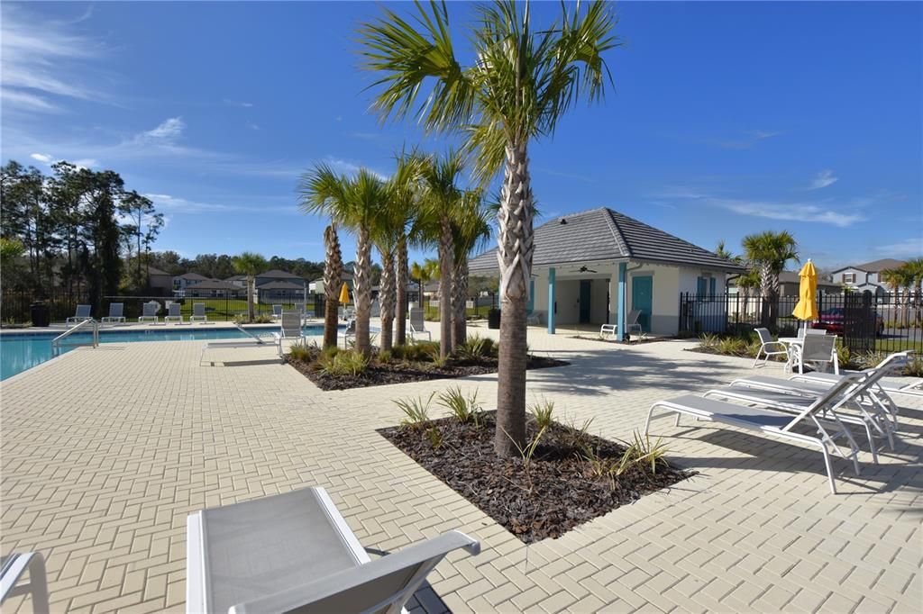 For Rent: $2,060 (4 beds, 2 baths, 1936 Square Feet)