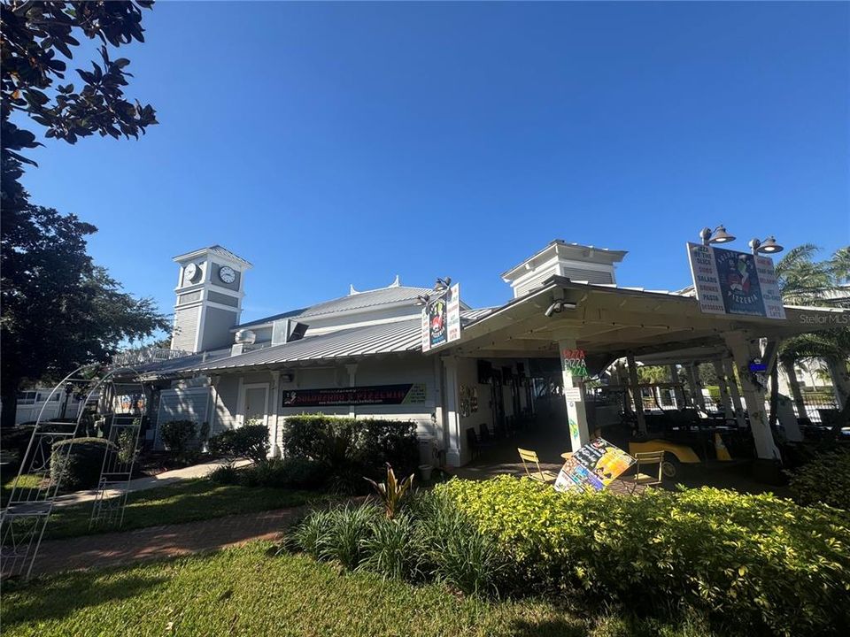 For Rent: $1,600 (1 beds, 1 baths, 724 Square Feet)