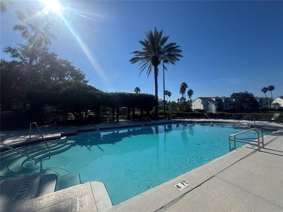 For Rent: $1,600 (1 beds, 1 baths, 724 Square Feet)