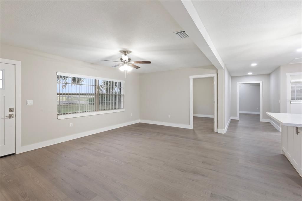 En Renta: $2,750 (4 camas, 2 baños, 1588 Pies cuadrados)