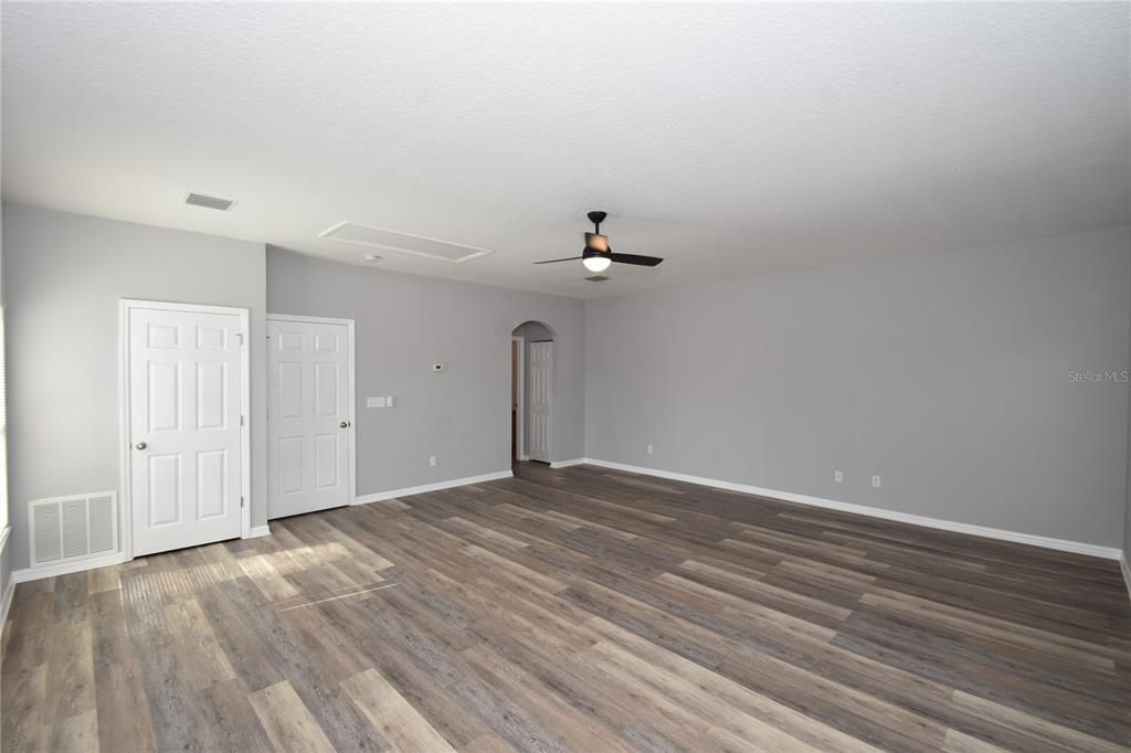 В аренду: $2,500 (4 спален, 3 ванн, 2529 Квадратных фут)