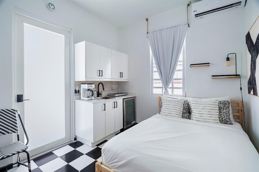 待售: $3,495,000 (11 贝兹, 12 浴室, 5078 平方英尺)