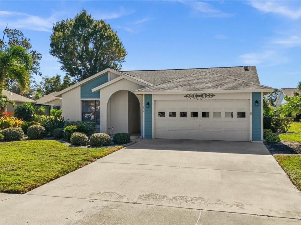 待售: $279,000 (2 贝兹, 2 浴室, 1392 平方英尺)