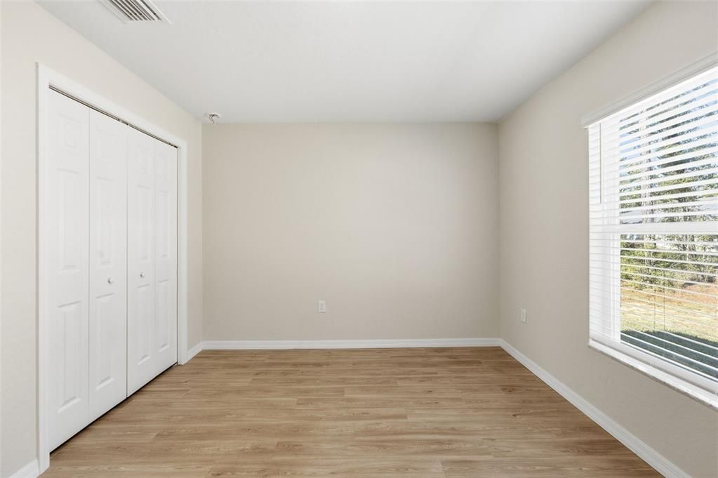 For Sale: $245,678 (3 beds, 2 baths, 1322 Square Feet)