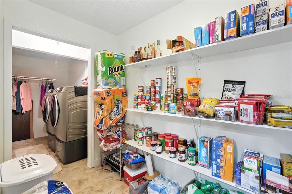 На продажу: $739,000 (4 спален, 3 ванн, 2284 Квадратных фут)