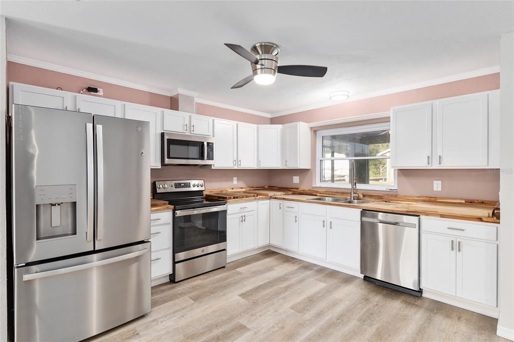 待售: $340,000 (3 贝兹, 2 浴室, 1534 平方英尺)