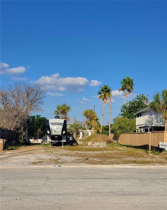 For Sale: $435,000 (0.11 acres)