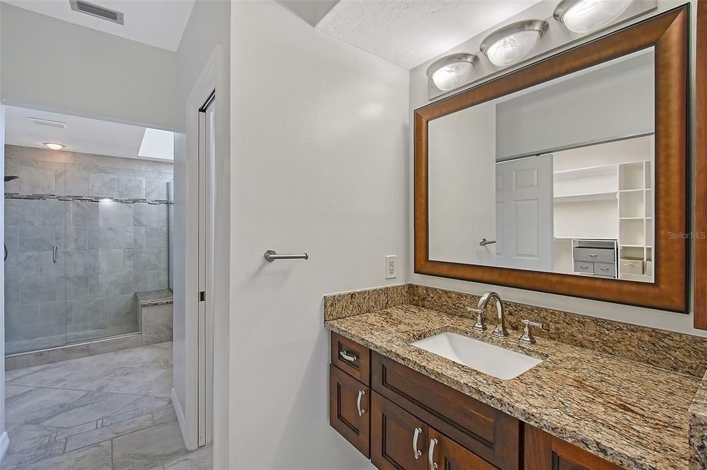 待售: $875,000 (3 贝兹, 2 浴室, 2438 平方英尺)