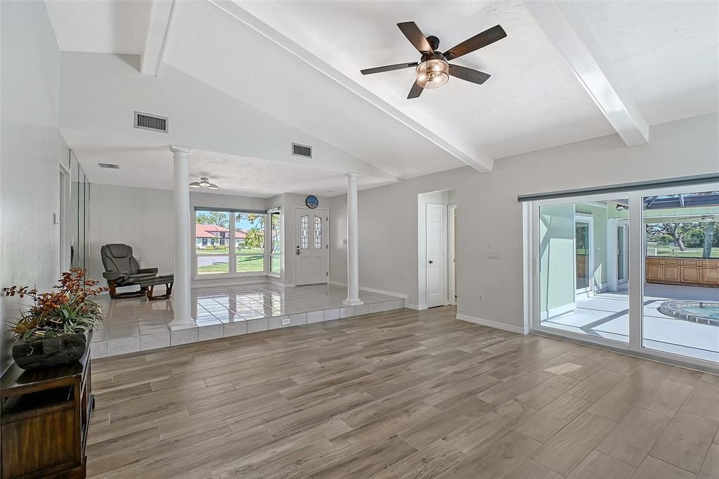 待售: $875,000 (3 贝兹, 2 浴室, 2438 平方英尺)