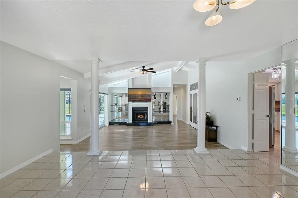 待售: $875,000 (3 贝兹, 2 浴室, 2438 平方英尺)