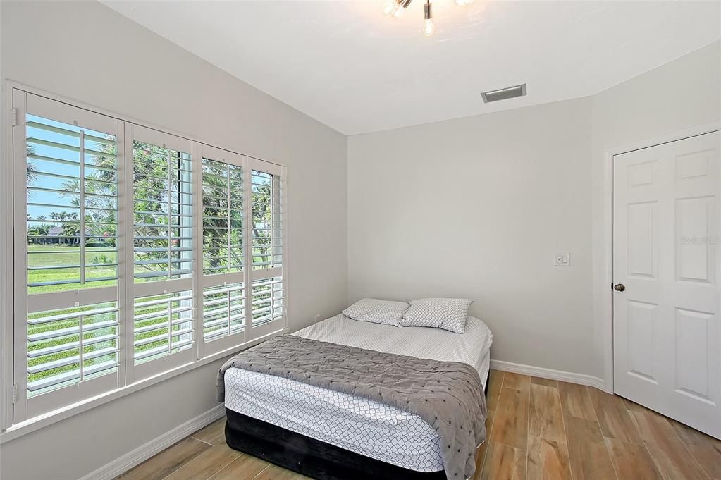 待售: $875,000 (3 贝兹, 2 浴室, 2438 平方英尺)