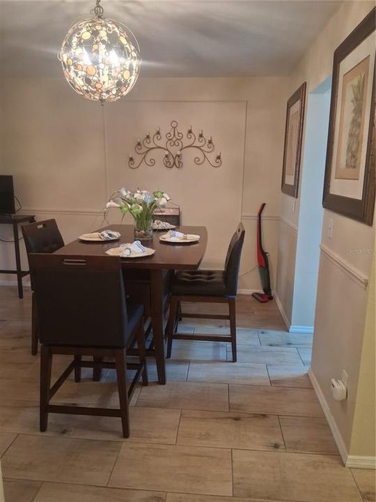 На продажу: $190,000 (2 спален, 2 ванн, 1063 Квадратных фут)