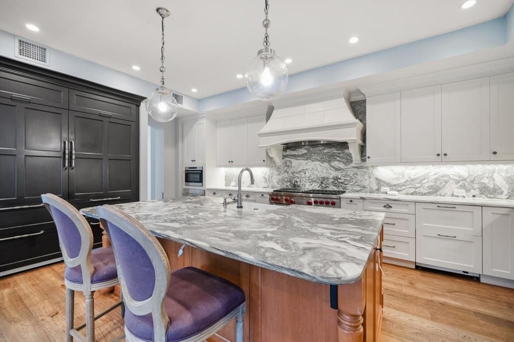 На продажу: $3,100,000 (5 спален, 5 ванн, 7193 Квадратных фут)