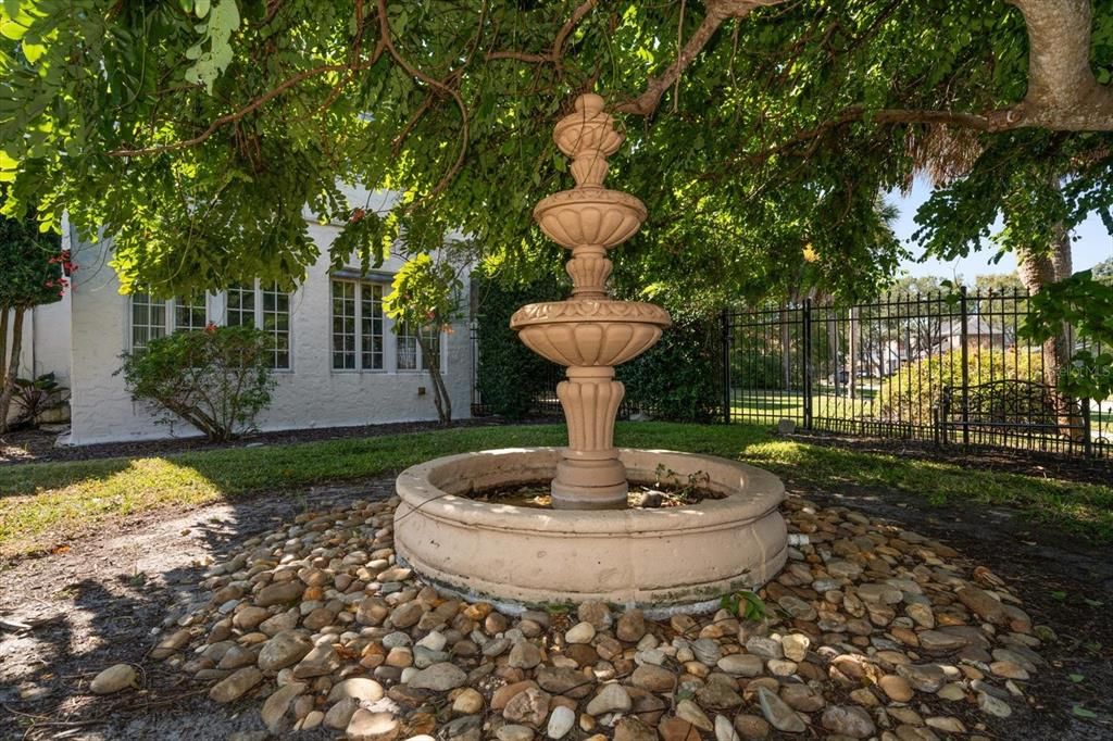 На продажу: $3,100,000 (5 спален, 5 ванн, 7193 Квадратных фут)