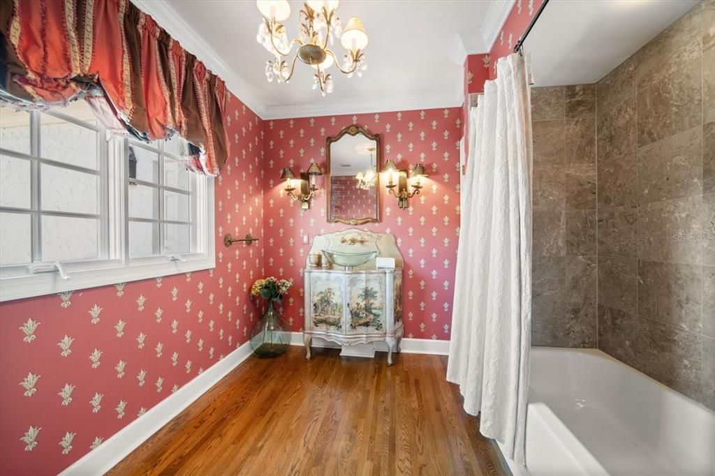 На продажу: $3,100,000 (5 спален, 5 ванн, 7193 Квадратных фут)