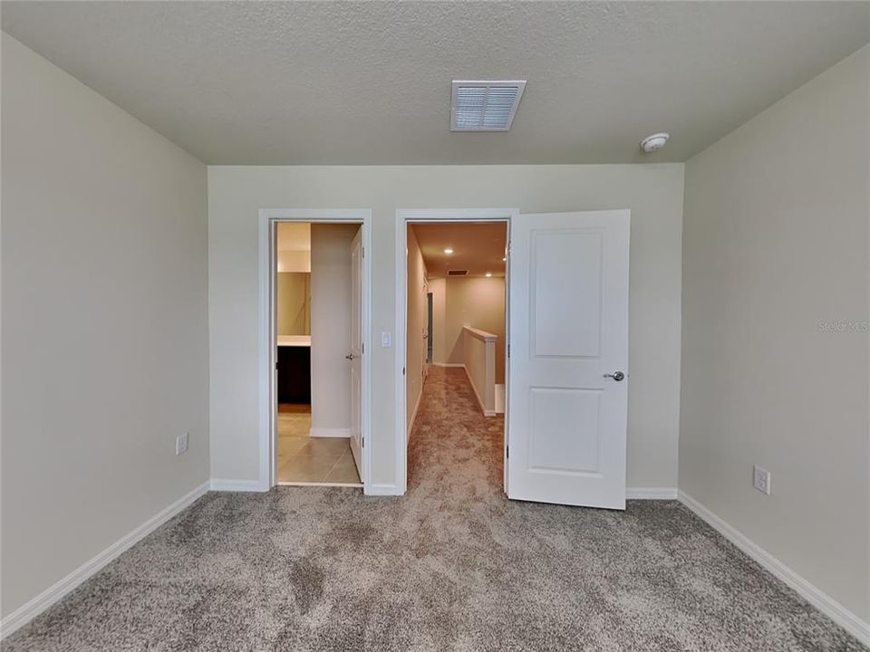 For Rent: $2,150 (3 beds, 2 baths, 1699 Square Feet)