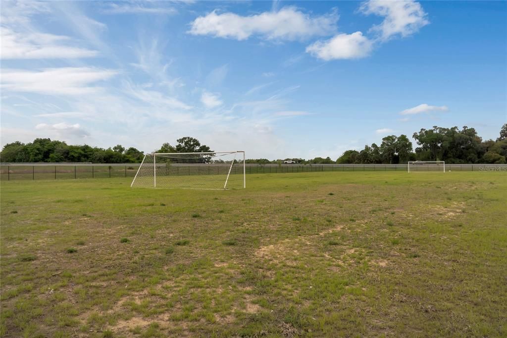 Active With Contract: $329,990 (3 beds, 2 baths, 1640 Square Feet)