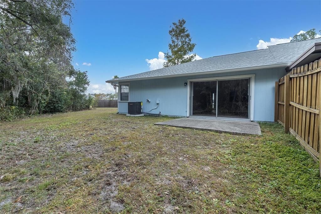 Active With Contract: $314,900 (2 beds, 2 baths, 1152 Square Feet)