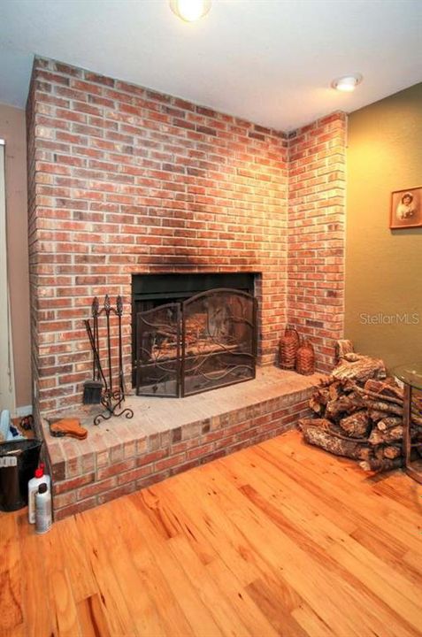 For Sale: $475,000 (2 beds, 2 baths, 1846 Square Feet)