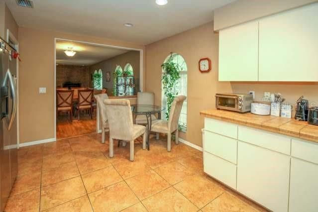 For Sale: $475,000 (2 beds, 2 baths, 1846 Square Feet)