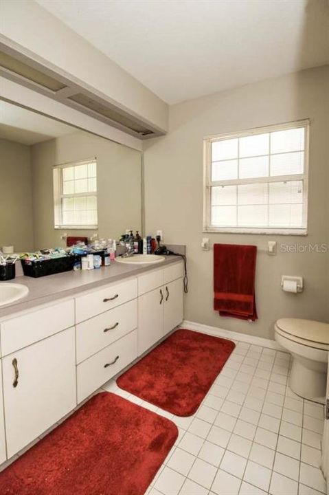 For Sale: $475,000 (2 beds, 2 baths, 1846 Square Feet)