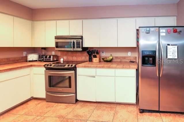 For Sale: $475,000 (2 beds, 2 baths, 1846 Square Feet)