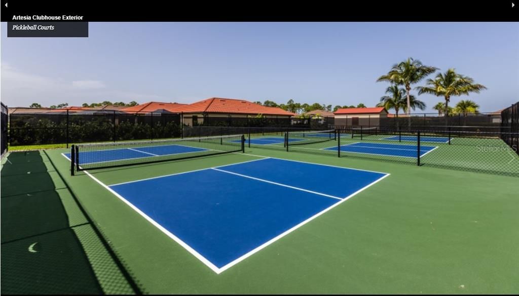 For Sale: $675,000 (3 beds, 3 baths, 2211 Square Feet)