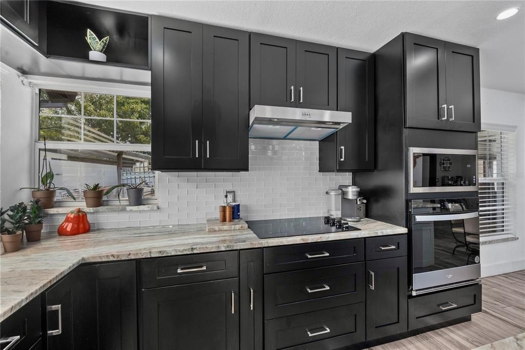 For Sale: $550,000 (3 beds, 2 baths, 1730 Square Feet)