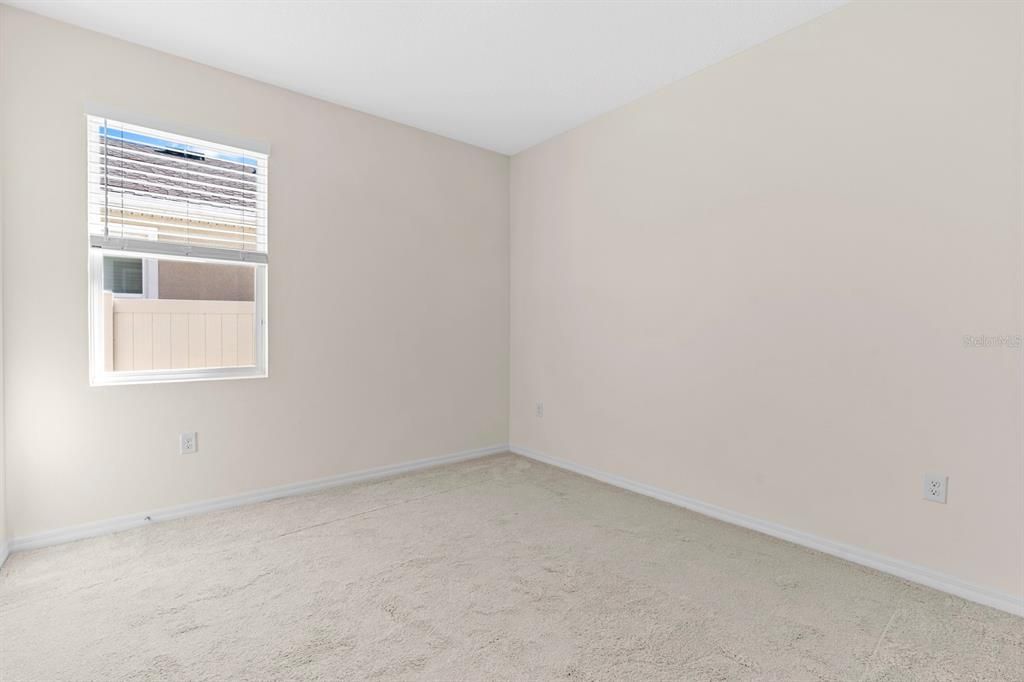 На продажу: $385,000 (4 спален, 2 ванн, 2034 Квадратных фут)