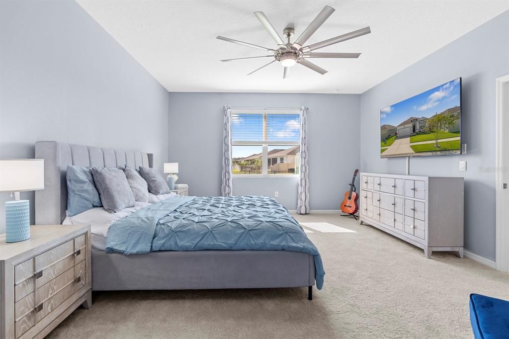 На продажу: $385,000 (4 спален, 2 ванн, 2034 Квадратных фут)