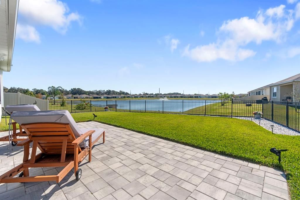 На продажу: $385,000 (4 спален, 2 ванн, 2034 Квадратных фут)