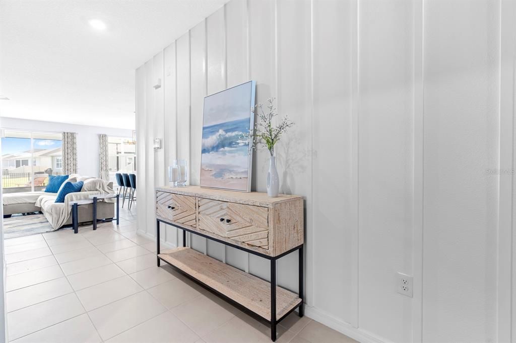 На продажу: $385,000 (4 спален, 2 ванн, 2034 Квадратных фут)